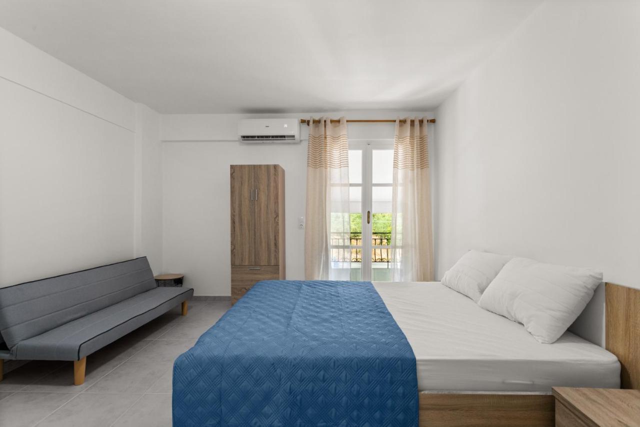 Nikolas Apartments Stoupa Lévktron Exterior foto